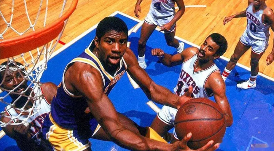 汤普森在西 汤普森在西