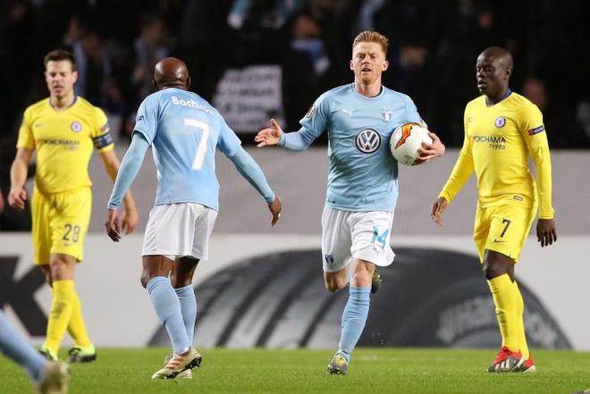 外线不断施 外线不断施